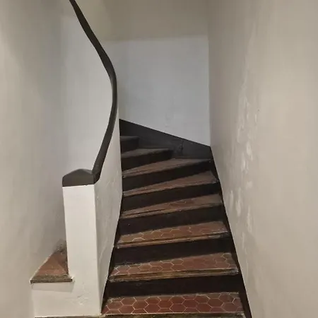 Elegant On A Quiet Street In Old Town Apartamento *