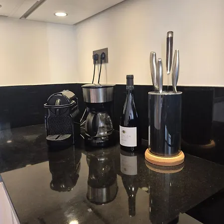 Elegant Apartment On A Quiet Street In Old Town * Antibes